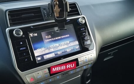 Toyota Land Cruiser Prado 150 рестайлинг 2, 2019 год, 5 100 000 рублей, 5 фотография