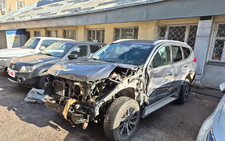 Mitsubishi Pajero Sport III рестайлинг, 2017 год, 1 200 000 рублей, 3 фотография