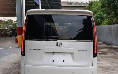 Honda Stepwgn, 2023 год, 2 500 000 рублей, 6 фотография