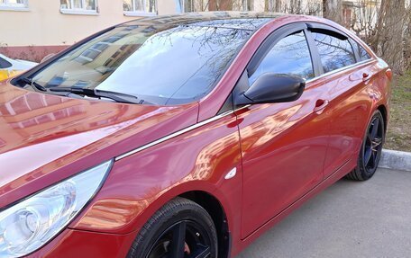 Hyundai Sonata VI, 2011 год, 950 000 рублей, 2 фотография