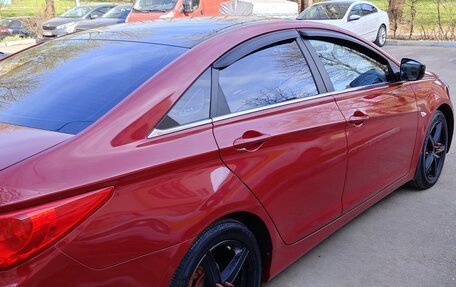 Hyundai Sonata VI, 2011 год, 950 000 рублей, 5 фотография