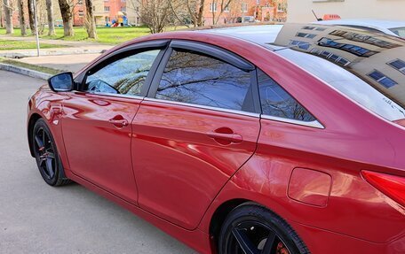 Hyundai Sonata VI, 2011 год, 950 000 рублей, 3 фотография