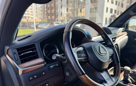 Lexus LX III, 2017 год, 7 450 000 рублей, 11 фотография