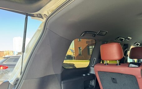 Lexus LX III, 2017 год, 7 450 000 рублей, 24 фотография
