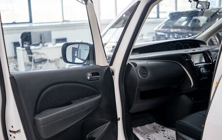 Mazda Biante, 2016 год, 1 940 000 рублей, 16 фотография