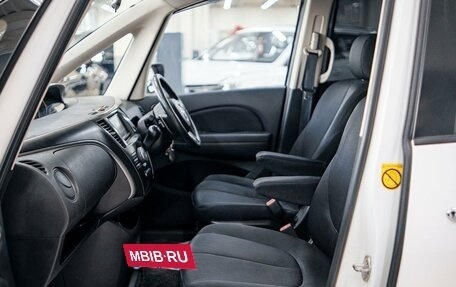 Mazda Biante, 2016 год, 1 940 000 рублей, 17 фотография