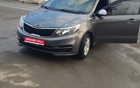 KIA Rio III рестайлинг, 2016 год, 885 000 рублей, 1 фотография