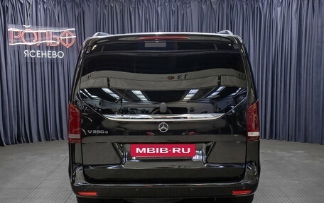 Mercedes-Benz V-Класс, 2021 год, 7 998 000 рублей, 6 фотография