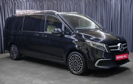 Mercedes-Benz V-Класс, 2021 год, 7 998 000 рублей, 3 фотография