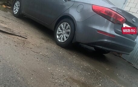 KIA Rio III рестайлинг, 2016 год, 885 000 рублей, 4 фотография