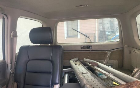 Toyota Land Cruiser 100 рестайлинг 2, 2000 год, 1 100 000 рублей, 10 фотография