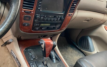 Toyota Land Cruiser 100 рестайлинг 2, 2000 год, 1 100 000 рублей, 9 фотография