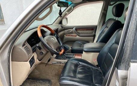 Toyota Land Cruiser 100 рестайлинг 2, 2000 год, 1 100 000 рублей, 8 фотография