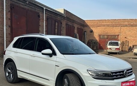 Volkswagen Tiguan II, 2020 год, 3 900 000 рублей, 4 фотография