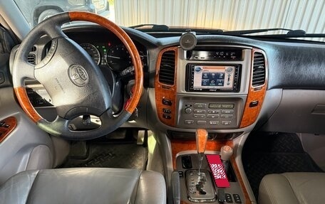 Toyota Land Cruiser 100 рестайлинг 2, 2007 год, 2 290 000 рублей, 6 фотография