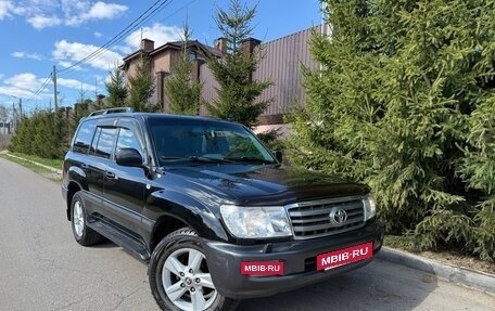 Toyota Land Cruiser 100 рестайлинг 2, 2007 год, 2 290 000 рублей, 2 фотография