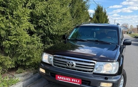 Toyota Land Cruiser 100 рестайлинг 2, 2007 год, 2 290 000 рублей, 3 фотография
