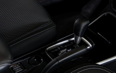 Mitsubishi Outlander III рестайлинг 3, 2022 год, 2 578 000 рублей, 15 фотография