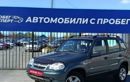 Chevrolet Niva I рестайлинг, 2013 год, 555 000 рублей, 2 фотография