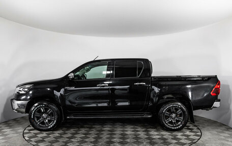 Toyota Hilux VIII, 2022 год, 4 499 000 рублей, 8 фотография