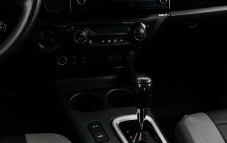 Toyota Hilux VIII, 2022 год, 4 499 000 рублей, 14 фотография