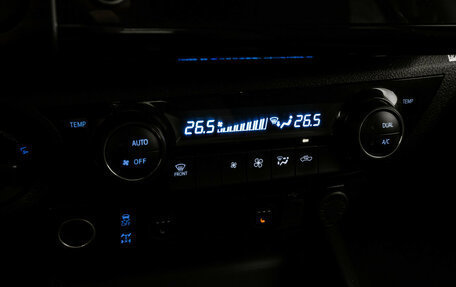 Toyota Hilux VIII, 2022 год, 4 499 000 рублей, 16 фотография