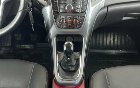 Opel Astra J, 2013 год, 1 000 000 рублей, 14 фотография