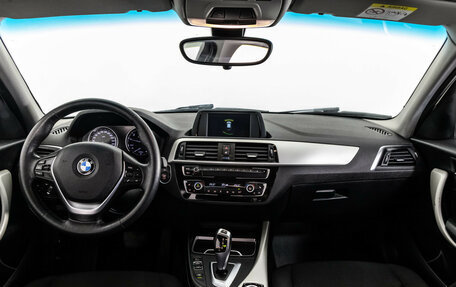 BMW 1 серия, 2017 год, 1 699 000 рублей, 10 фотография