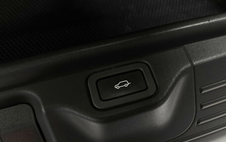 Land Rover Range Rover IV рестайлинг, 2013 год, 3 797 000 рублей, 16 фотография