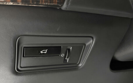 Land Rover Range Rover IV рестайлинг, 2013 год, 3 797 000 рублей, 23 фотография