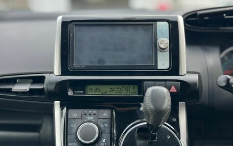 Toyota Wish II, 2011 год, 1 429 000 рублей, 21 фотография