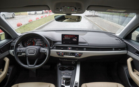 Audi A4, 2019 год, 2 299 000 рублей, 12 фотография