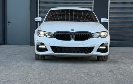 BMW 3 серия, 2019 год, 2 800 000 рублей, 1 фотография