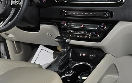 KIA Carnival III, 2018 год, 2 599 000 рублей, 12 фотография