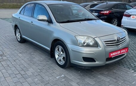 Toyota Avensis III рестайлинг, 2006 год, 750 000 рублей, 3 фотография