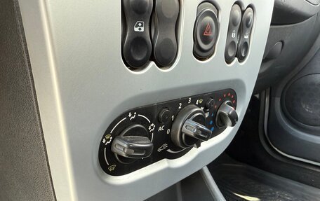 Renault Logan I, 2013 год, 430 000 рублей, 26 фотография