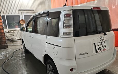 Toyota Sienta I, 2013 год, 1 020 000 рублей, 2 фотография