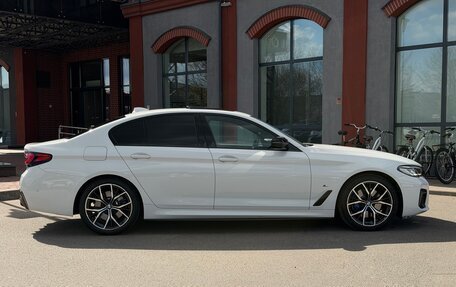 BMW 5 серия, 2022 год, 3 927 420 рублей, 4 фотография