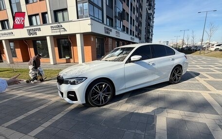 BMW 3 серия, 2019 год, 2 800 000 рублей, 3 фотография