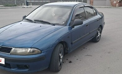 Mitsubishi Carisma I, 1999 год, 320 000 рублей, 3 фотография