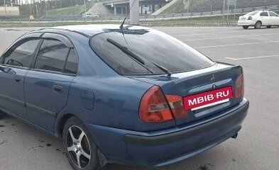 Mitsubishi Carisma I, 1999 год, 320 000 рублей, 9 фотография