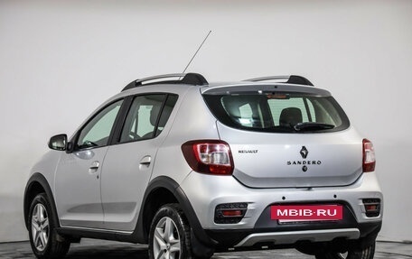 Renault Sandero II рестайлинг, 2015 год, 649 000 рублей, 7 фотография