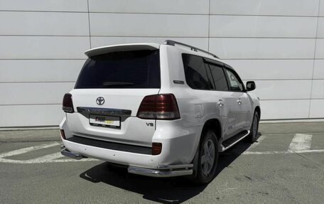 Toyota Land Cruiser 200, 2011 год, 2 890 000 рублей, 8 фотография