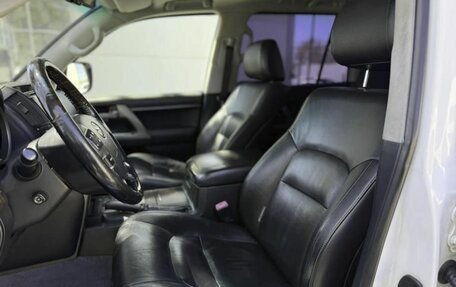 Toyota Land Cruiser 200, 2011 год, 2 890 000 рублей, 16 фотография