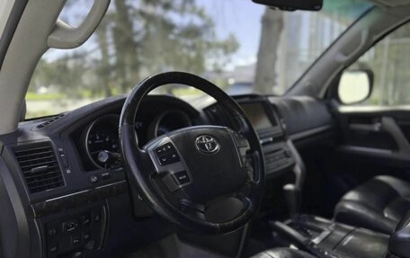 Toyota Land Cruiser 200, 2011 год, 2 890 000 рублей, 13 фотография