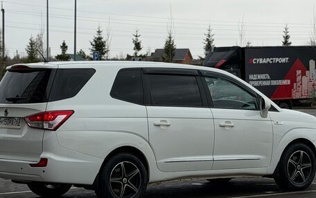 SsangYong Stavic, 2013 год, 975 000 рублей, 7 фотография