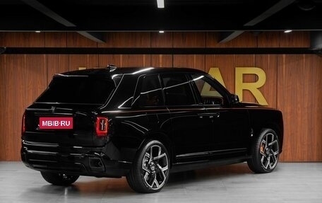 Rolls-Royce Cullinan, 2025 год, 68 000 000 рублей, 6 фотография