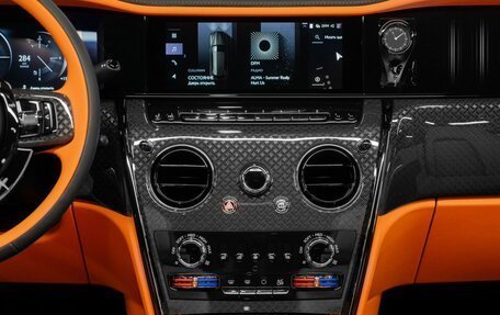 Rolls-Royce Cullinan, 2025 год, 68 000 000 рублей, 19 фотография