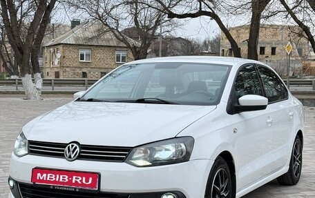 Volkswagen Polo VI (EU Market), 2013 год, 799 000 рублей, 1 фотография