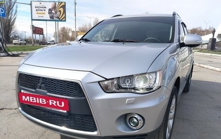 Mitsubishi Outlander III рестайлинг 3, 2012 год, 1 700 000 рублей, 6 фотография